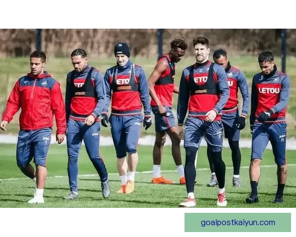 霍奇森执教理念持续受到关注，强调团队协作与战术灵活性。